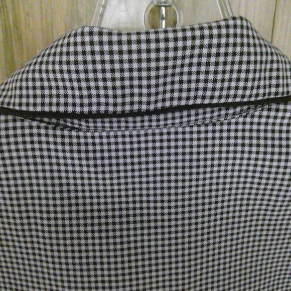 Lisa Jo Women's Black & White Checkered Fitted Sleeveless Top 11/12 - Picture 7 of 11